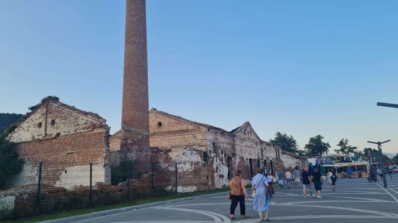 Güre’deki Tarihi Zeytinyağı Fabrikası Zamana Meydan Okuyor