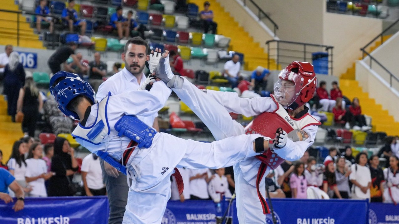 Balıkesir Taekwondo’da İlk Etap Tamamlandı