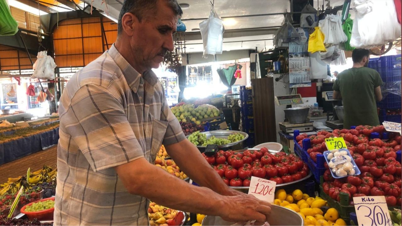 Marketlerde Pazarlık Yok, Pazarın Tadı Bambaşka!”