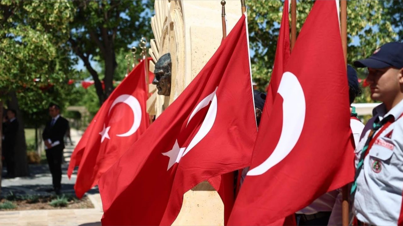 27 Haziran Atatürk’ün Sivasa ilk geldiği gün