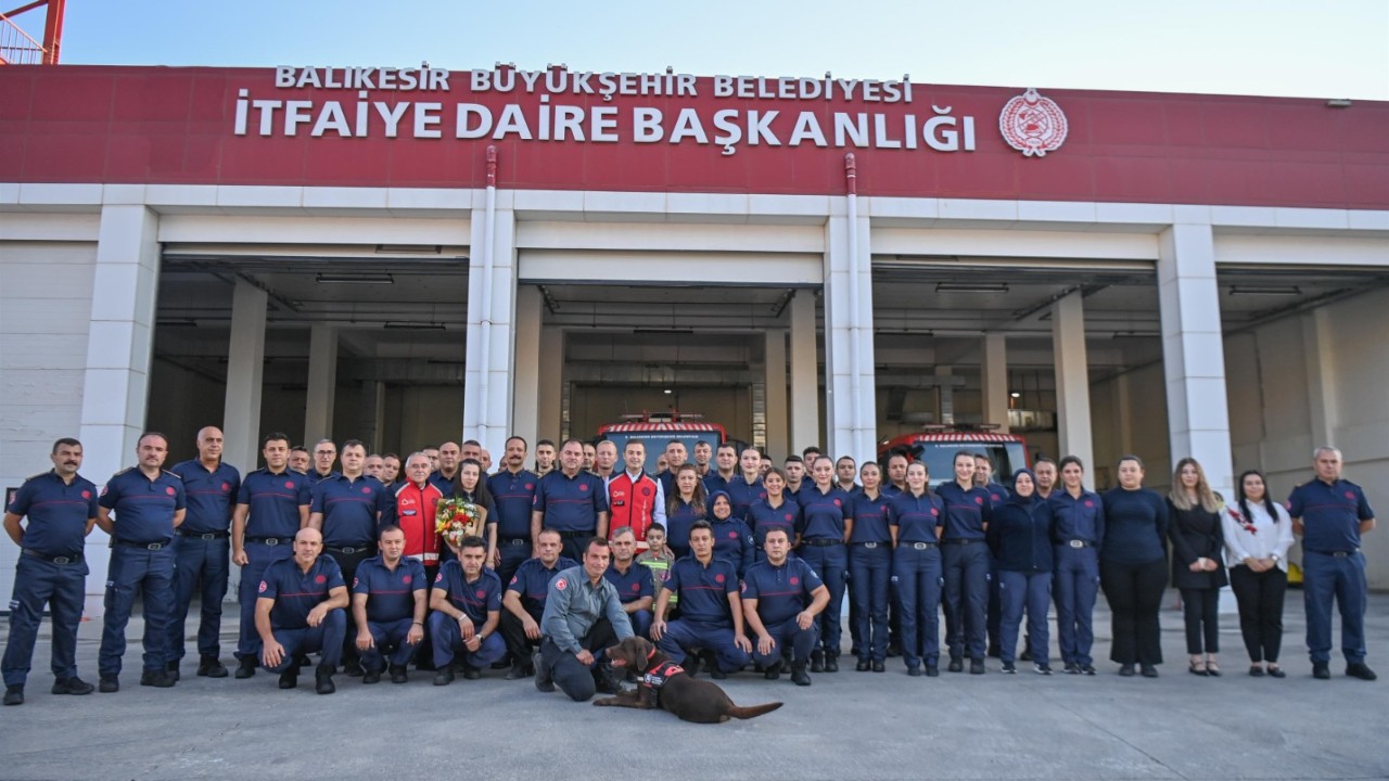 Balıkesir İtfaiyesi’nin 683 kahramanı 12 günde 971 yangına müdahale etti