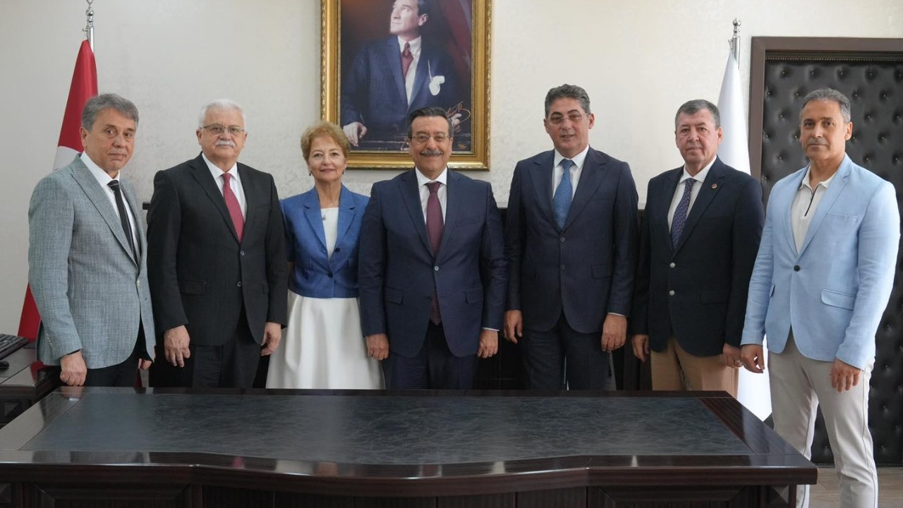 Burhaniye Kaymakamı Cumali Atilla’ya Ziyaret