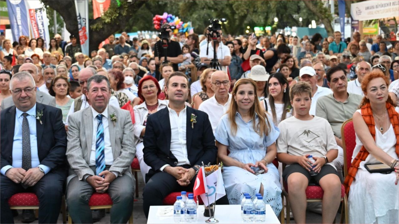 Uluslararası 6. Balıkesir Aromaterapi Festivali coşkuyla başladı