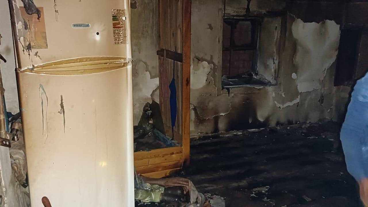 Dursunbey'de Kâgir Binada Yangın