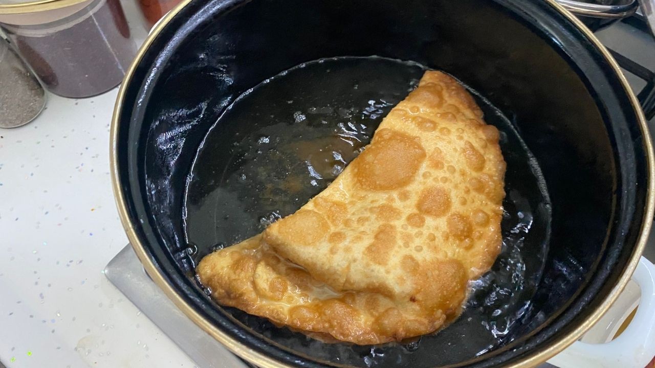 Balıkesirli Ev Hanımlarından Çi Börek Tarifi