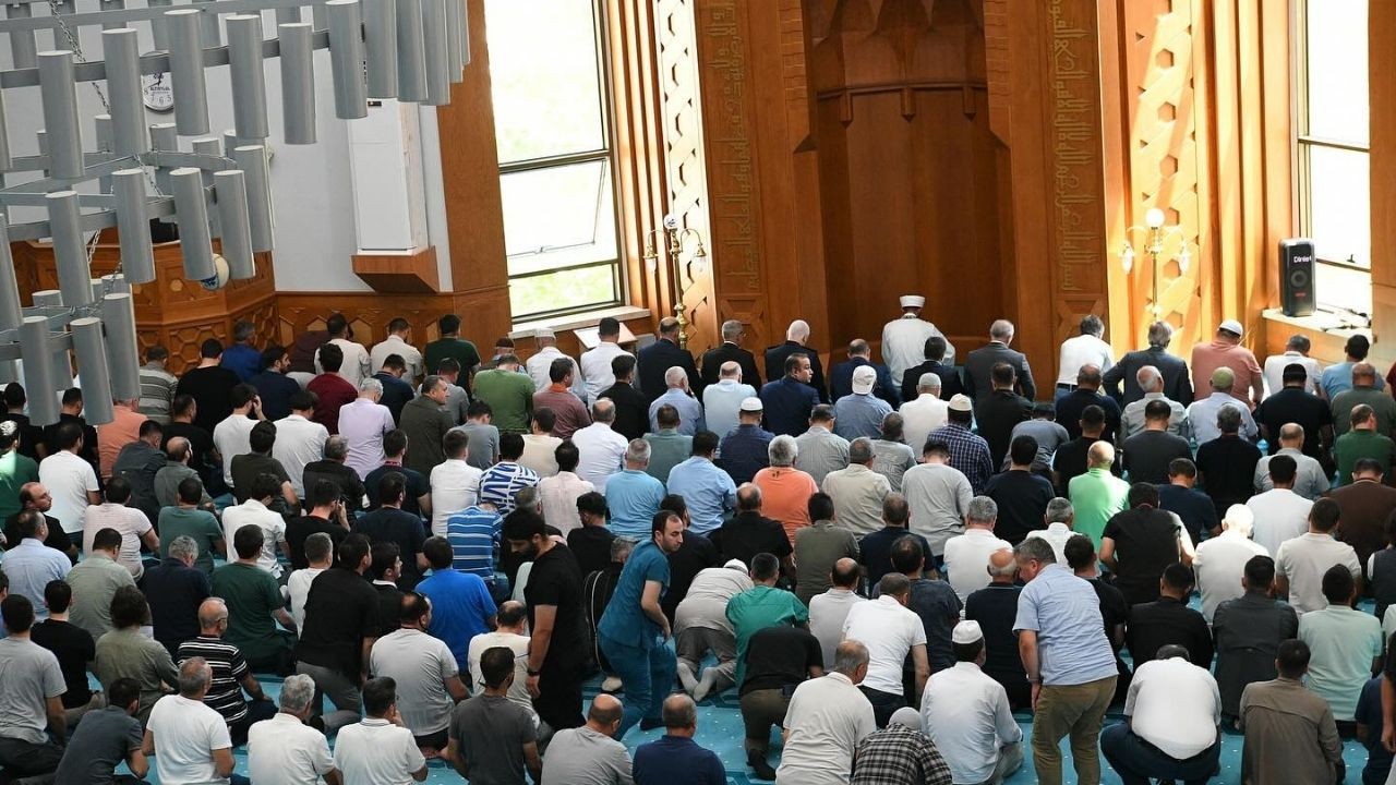 Balıkesir Üniversitesinde 15 Temmuz şehitleri dualarla anıldı