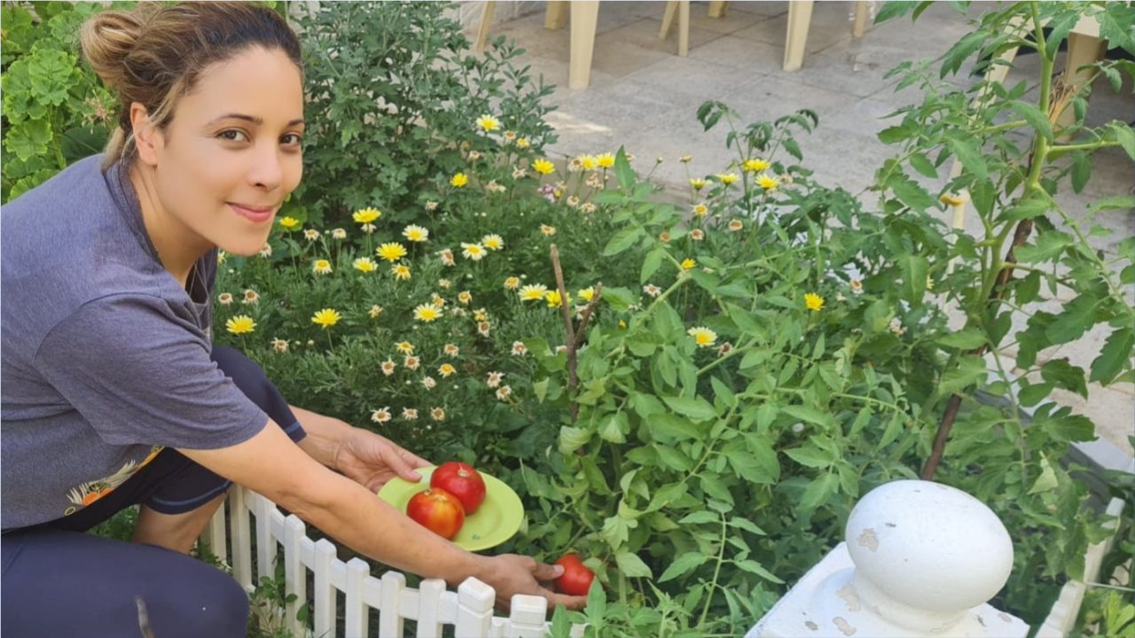 Edremit'te Ata Tohumları İlk Meyvesini Verdi