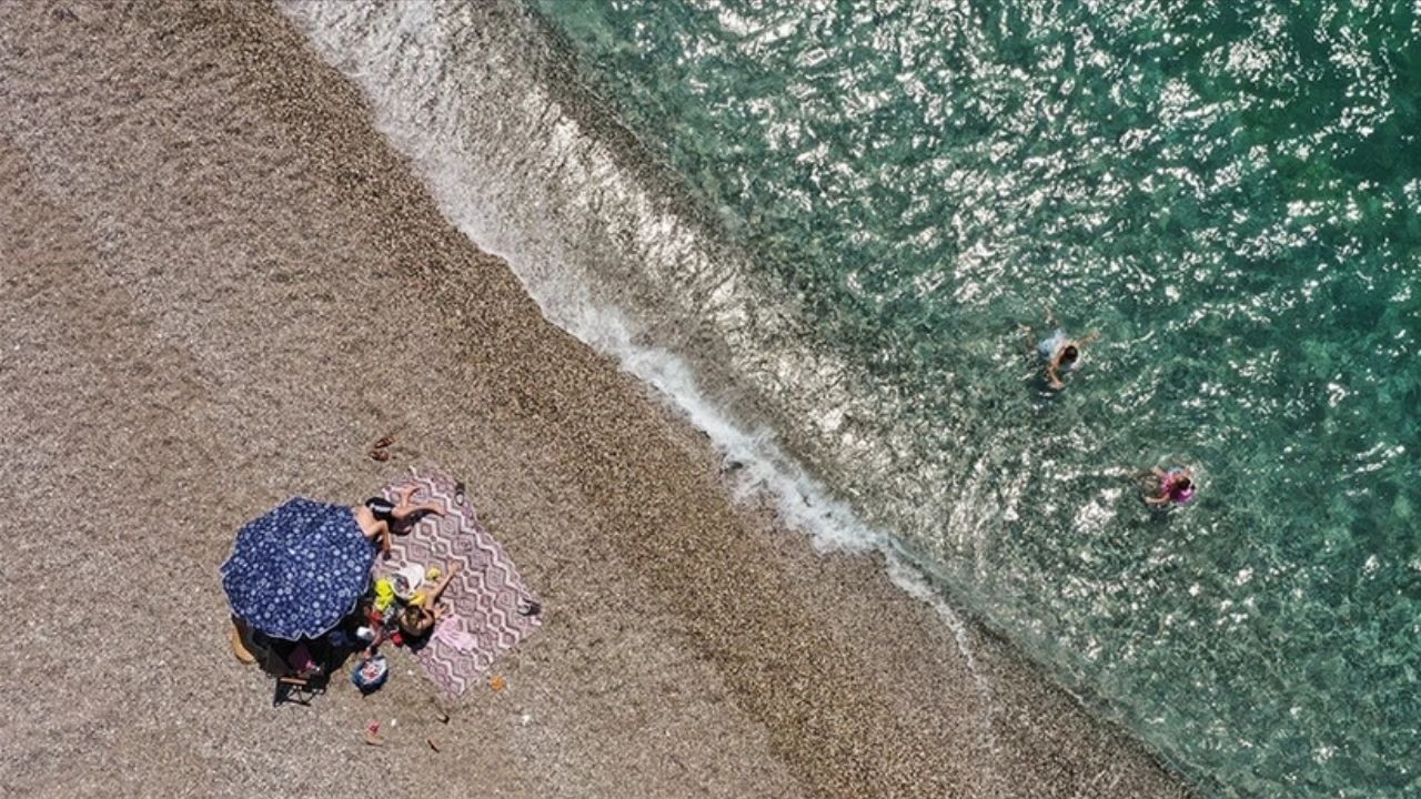 Balıkesir'de deniz suyu sıcaklığı 25 dereceyi aştı