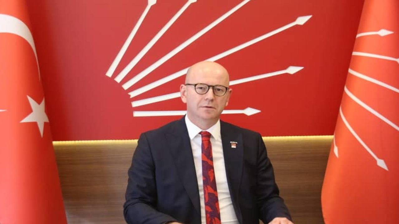 Serkan Sarı “Demokrasiye ve Cumhuriyete Sahip Çıkmaya Kararlıyız”