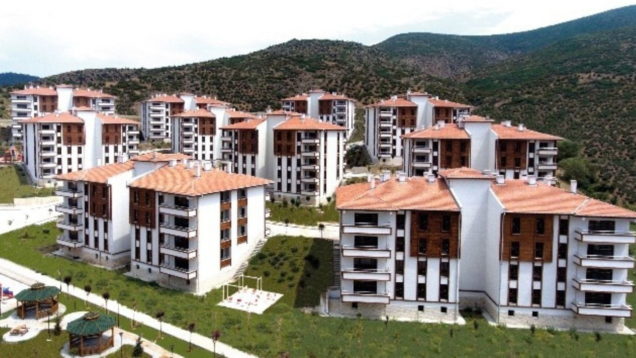 13 Gün kaldı: TOKİ Balıkesir, Çanakkale, İzmir dahil 47 ilde 72 ay vadeli 508 taşınmazı satacak