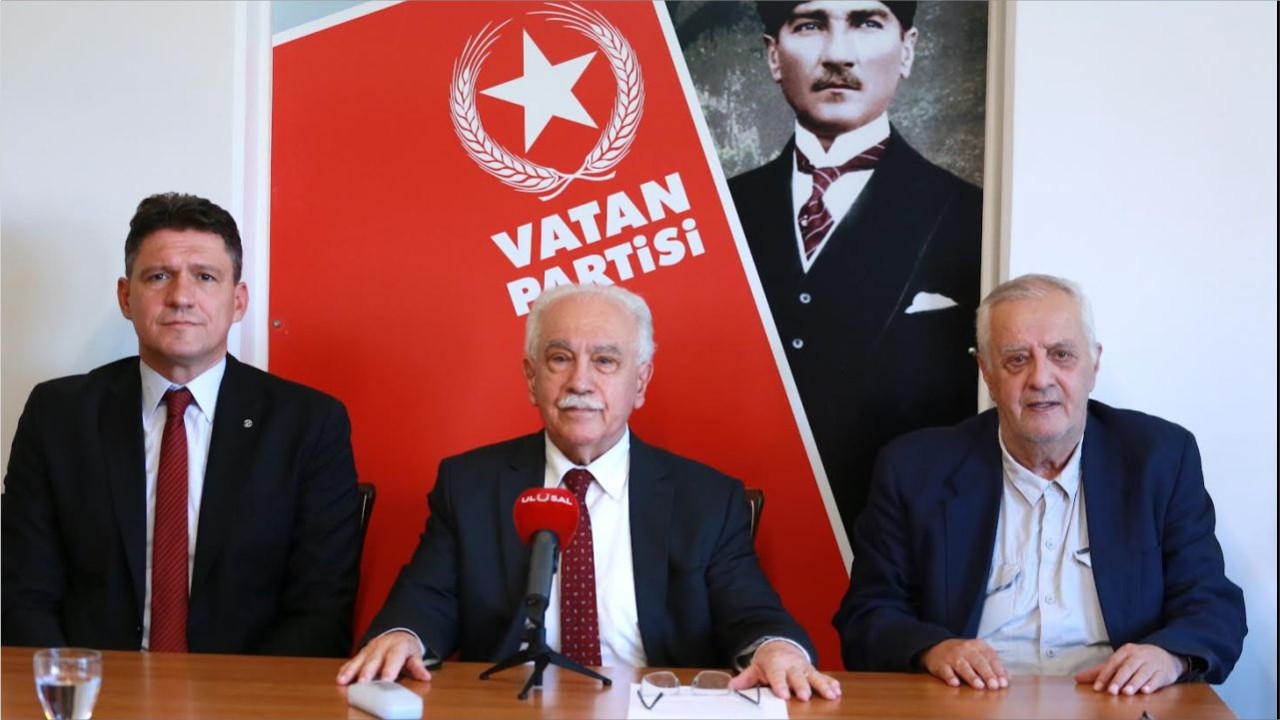 Perinçek: Türk Milleti Kimlik Üstüdür