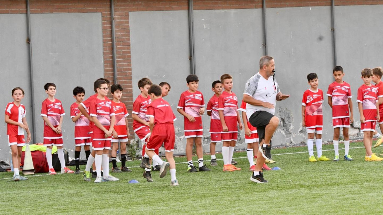 Balıkesirspor Futbol Akademisi’nde Minik Yetenekler Sahada!