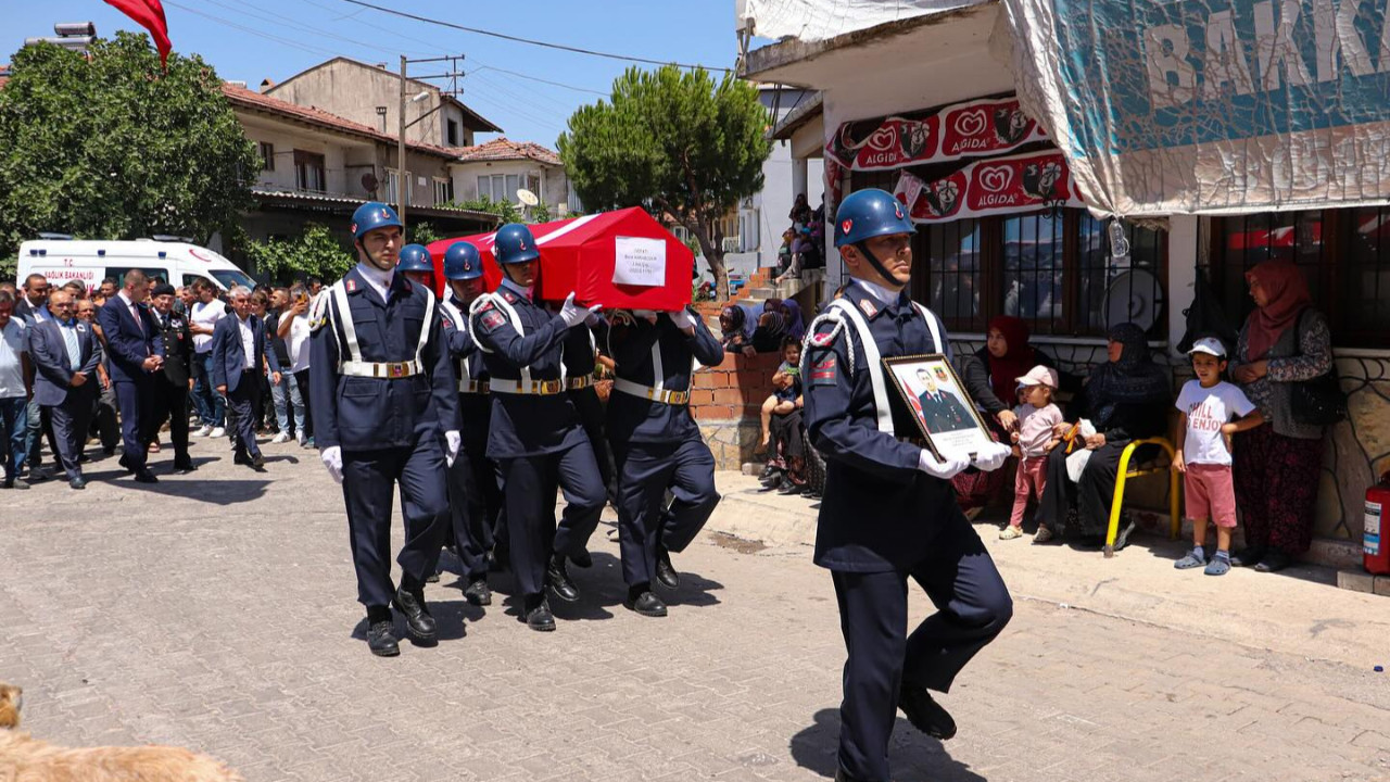 Şehit Jandarma Astsubay Berat Karabodur Son Yolculuğuna Uğurlandı
