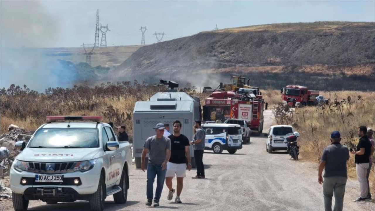 Bandırma’da 3 noktada aynı anda yangın çıktı