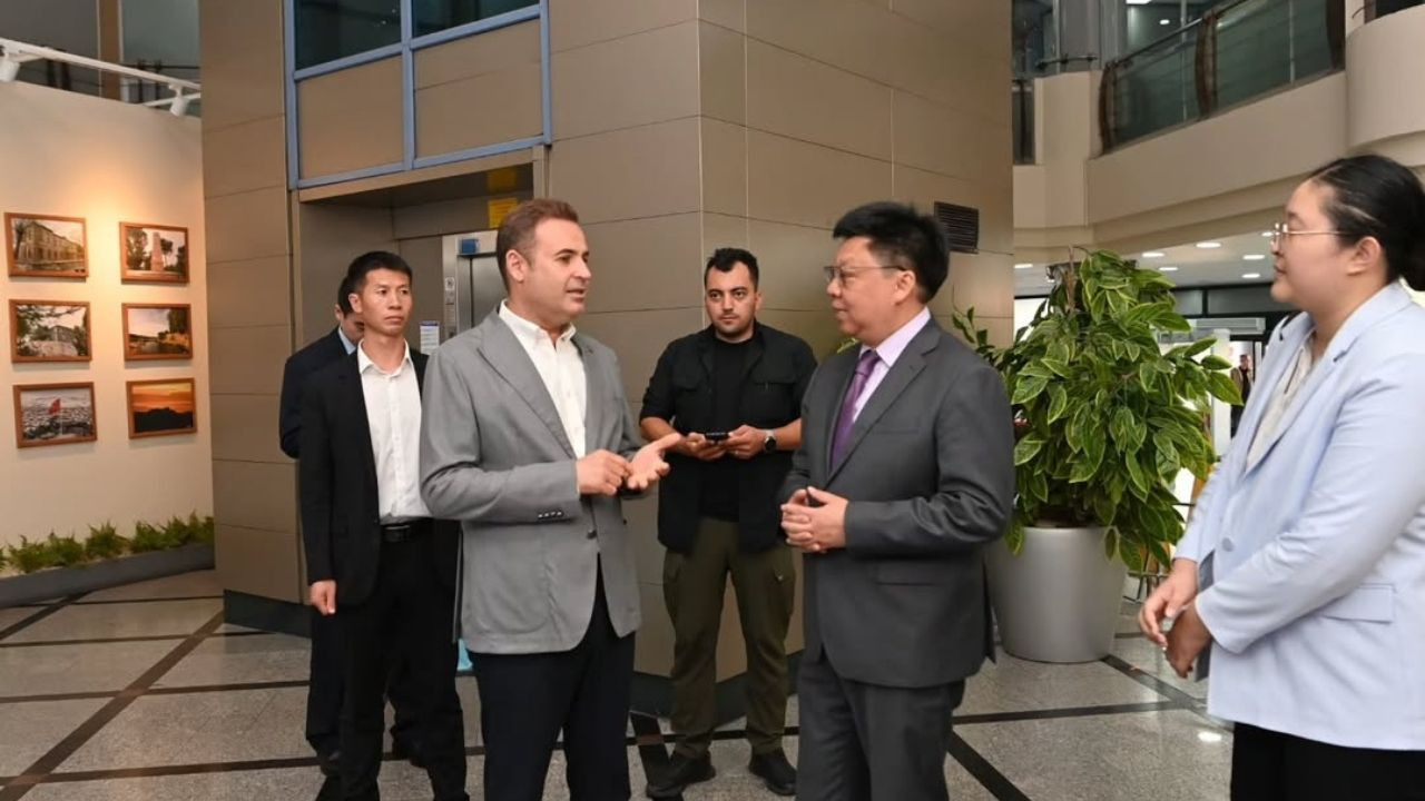 Çinli Diplomat Balıkesir'de: Balıkesir-Çin İşbirliği Masada