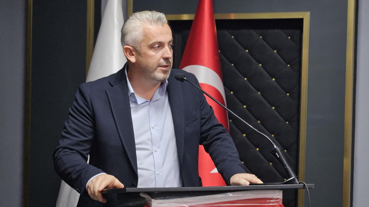 Başkan Aka’dan Sert Eleştiri "Sadece Bizim Eserlerin Üzerini Boyuyorsun!"