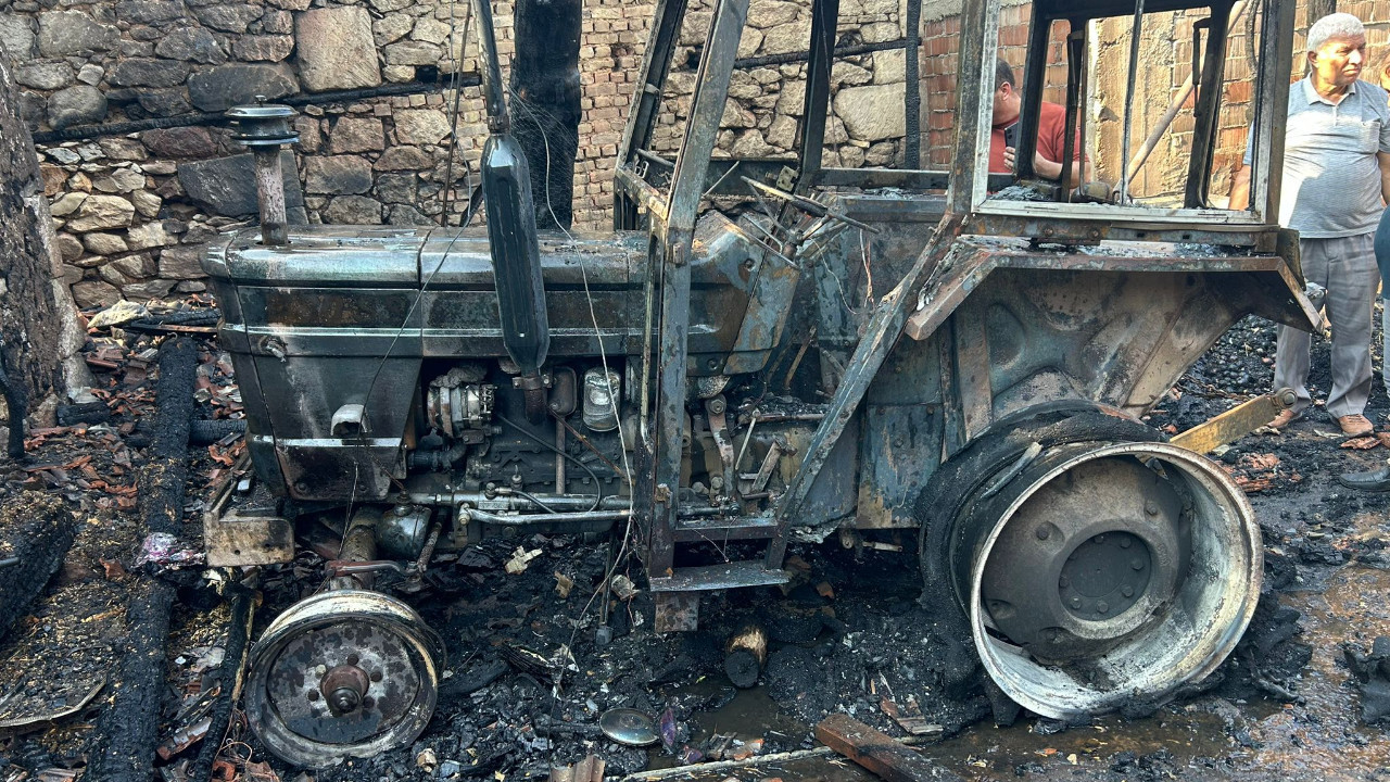 Dursunbey Adaören Mahallesi’nde Korkutan Yangın