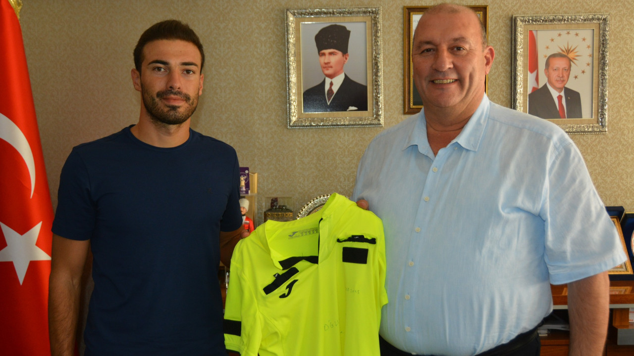 FIFA Kokartlı Hakem Oğuzhan Çakır'dan Bigadiç’e Anlamlı Ziyaret