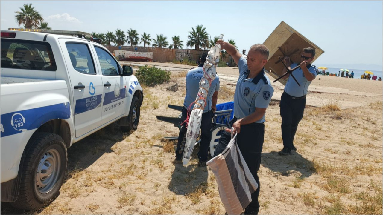Sahillerde zabıta ekipleri plaj işgaline izin vermiyor