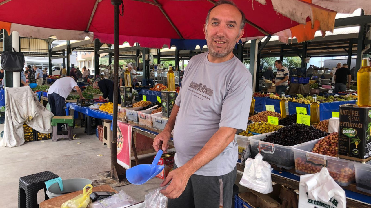 “Bunlar Yenir mi?” diye Soruyorlar! 30 Yıllık Zeytinci Dertli Konuştu