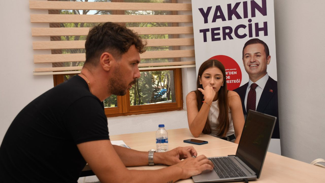 Ahmet Akın Tercih Sürecinde Gençlerin Yanında