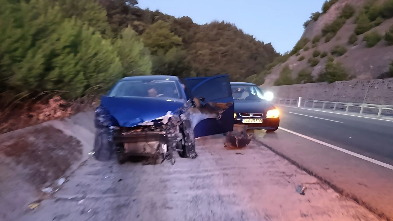 İvrindi’de İki Araç Çarpıştı: Can Kaybı Yok