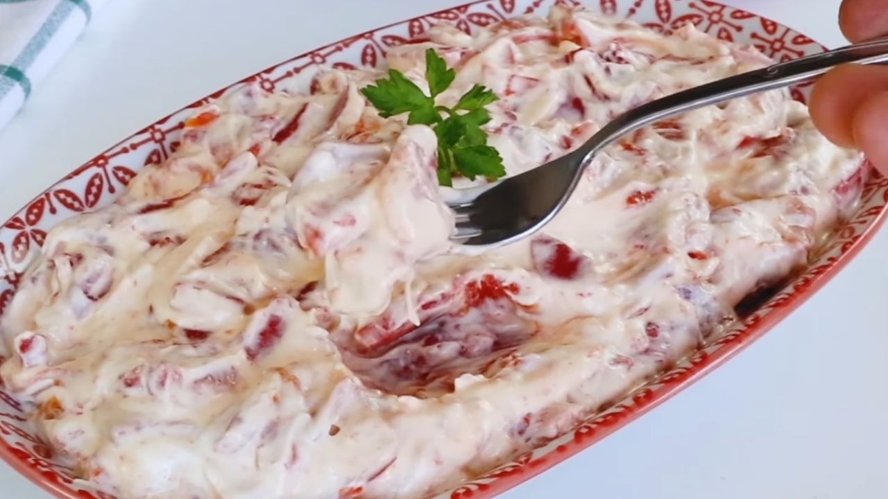 Balıkesir Sofralarının Sevilen Mezesi: Köz Biber Mezesi