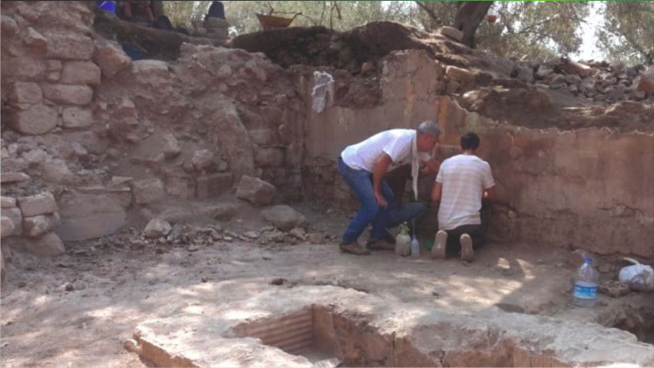 Antandros Antik Kenti kazılarında bin 600 yıllık vaftizhane ortaya çıkarıldı