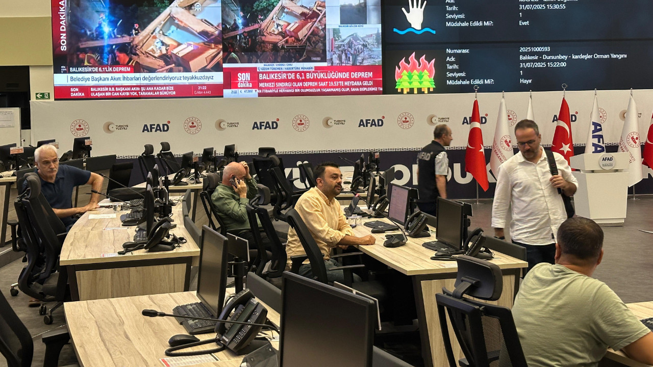 AFAD’dan Açıklama: Balıkesir Sındırgı’da Art Arda Depremler!