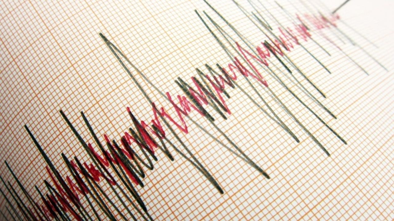 Balıkesir'de sabah saatlerinde 4.4 büyüklüğünde deprem