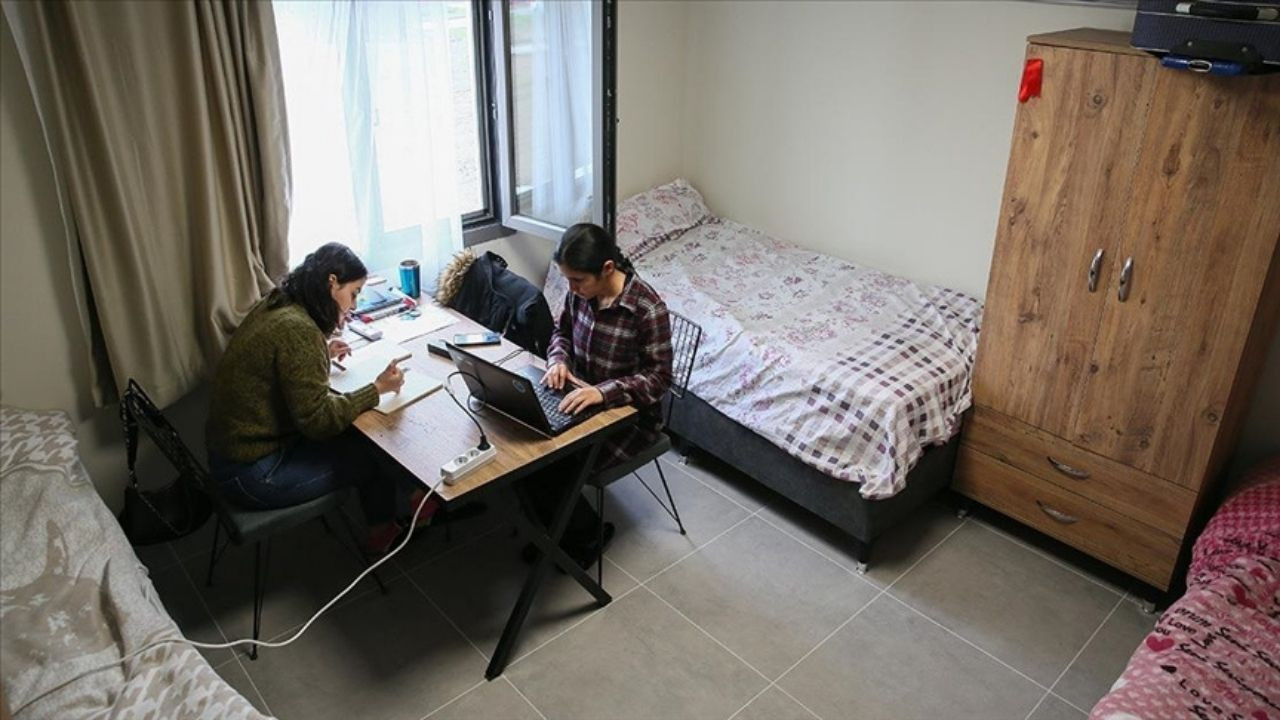 Eve çıkan üniversite öğrencilerinin şehirlere göre aylık giderleri hesaplandı!