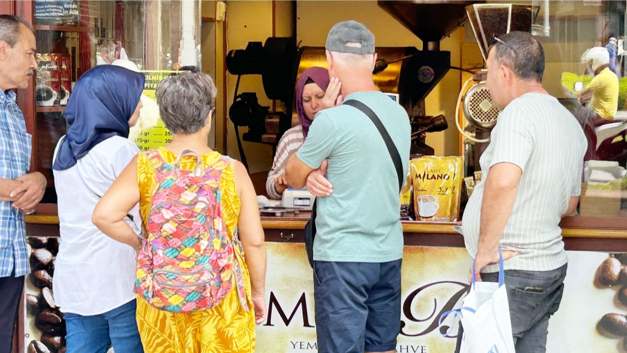 Balıkesir'de Neden Kahve Kuyruğu Oluşuyor? İşte Şaşırtan Gerçek