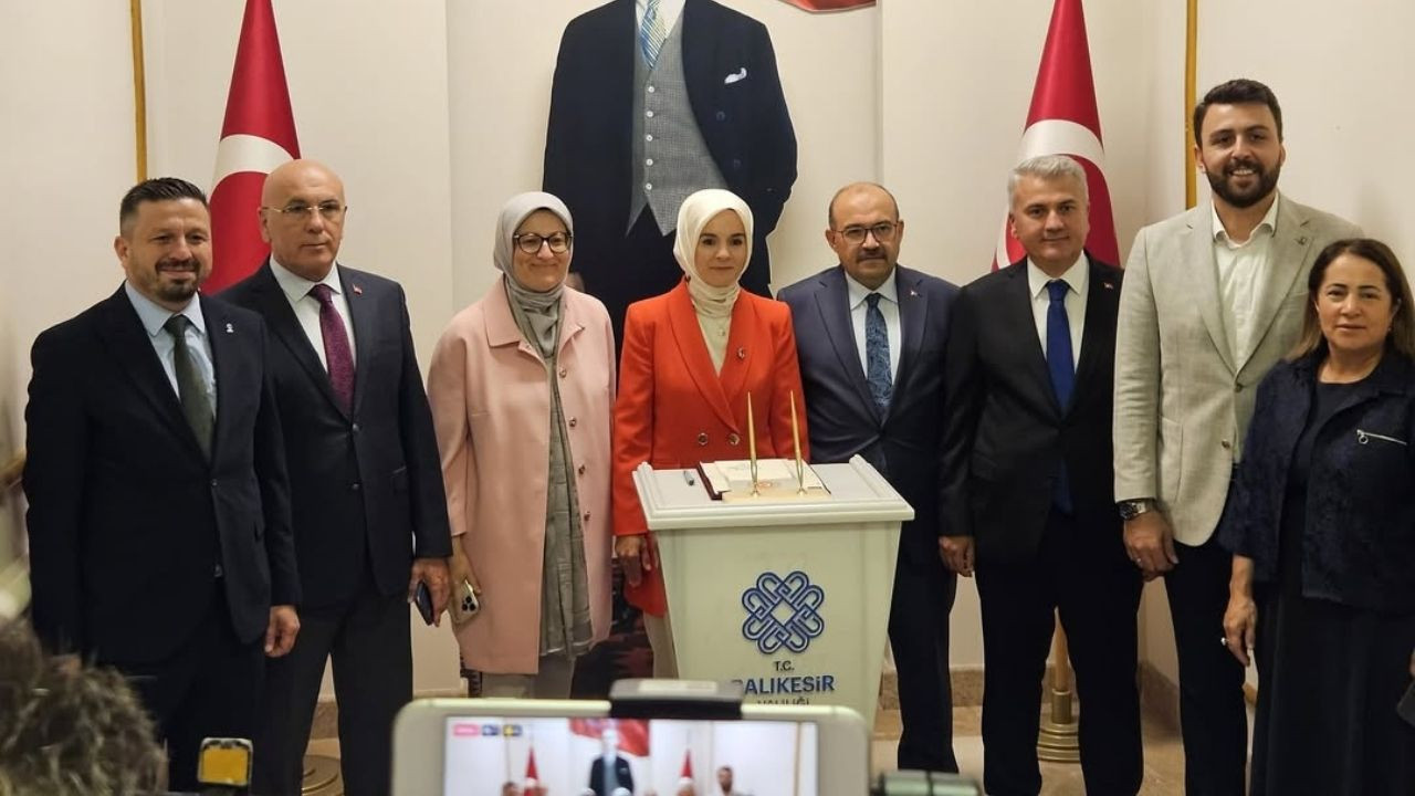 Bakan Göktaş, Balıkesir'de Bir Dizi Ziyarette Bulundu
