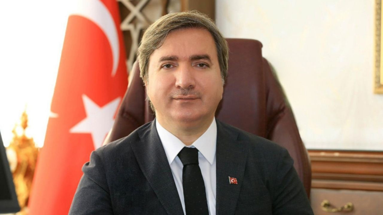Hem vali hem öğretmen ağladı! Hamza Aydoğdu kimdir, nereli?