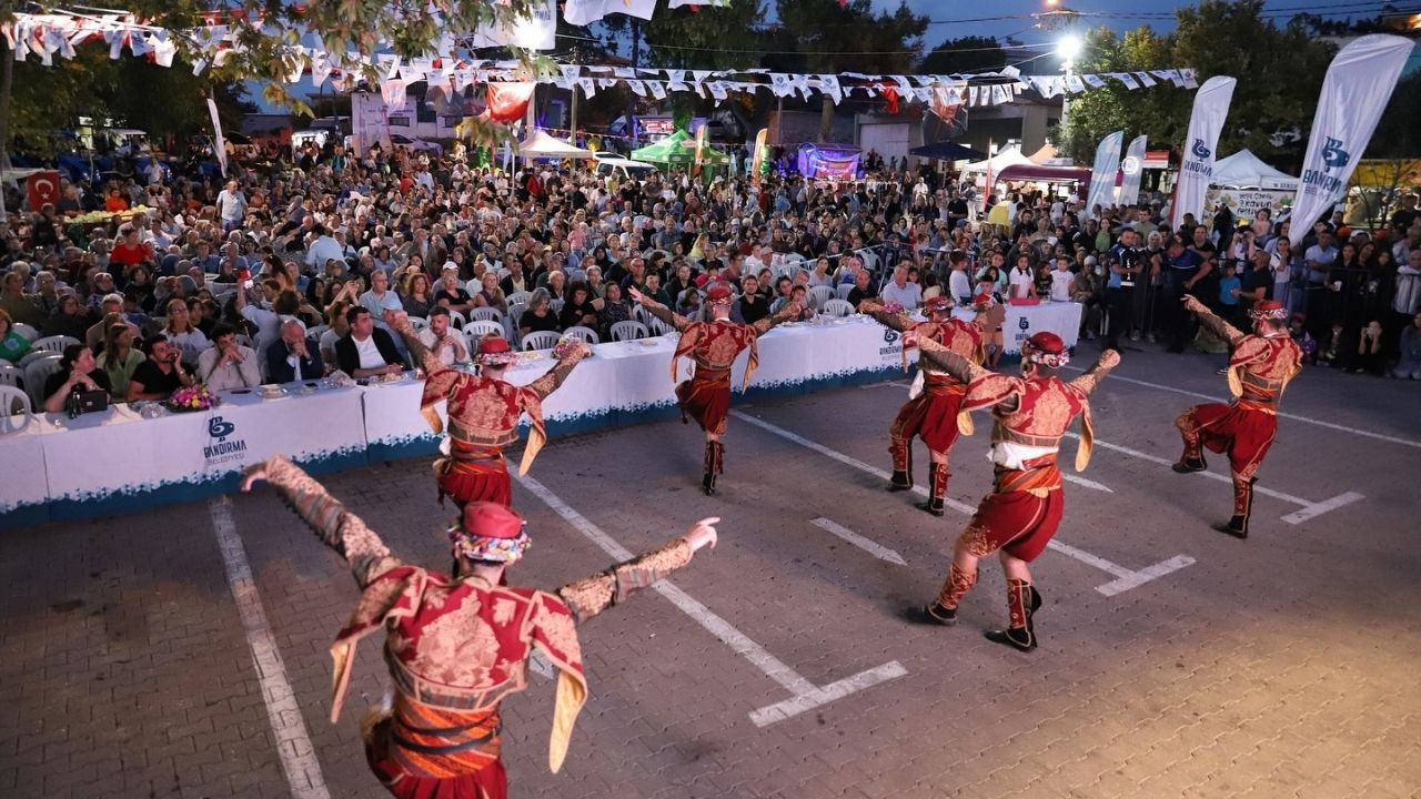 Bandırma'da 9. Kavun Festivali Düzenlendi