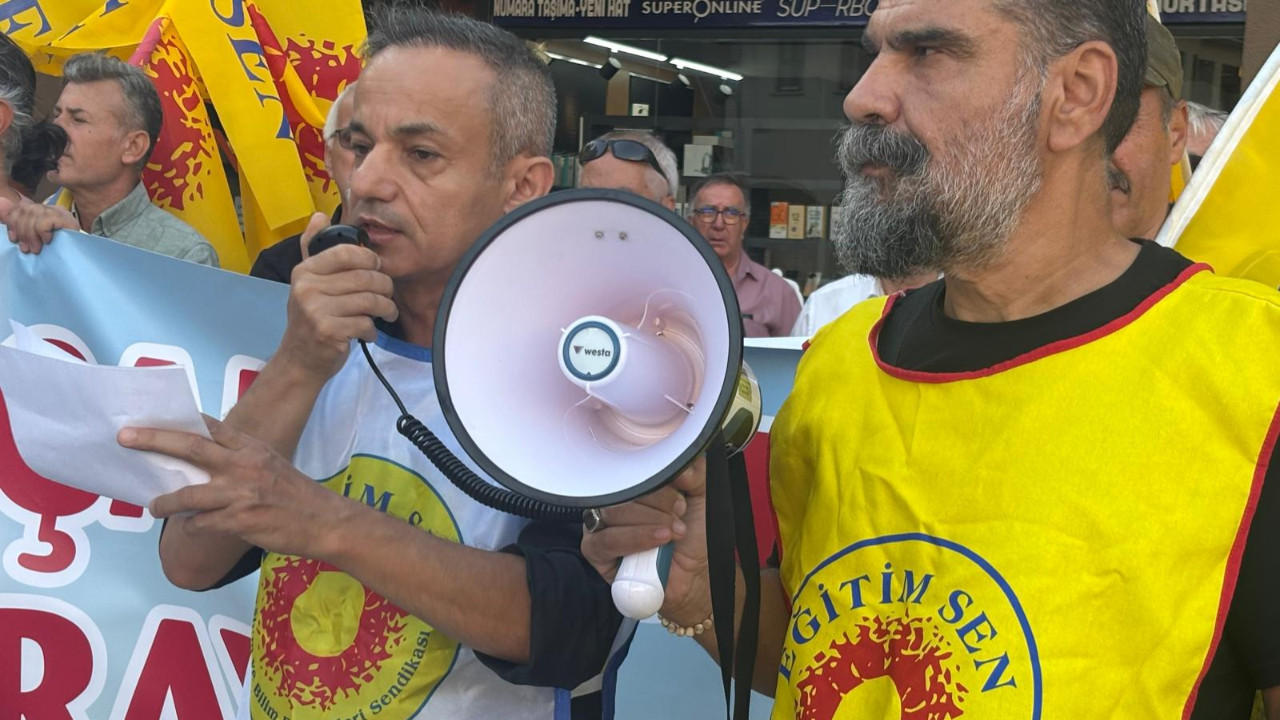 Gürbüz Şahin: “Bir öğrencinin çantası 5.800 liraya doluyor”