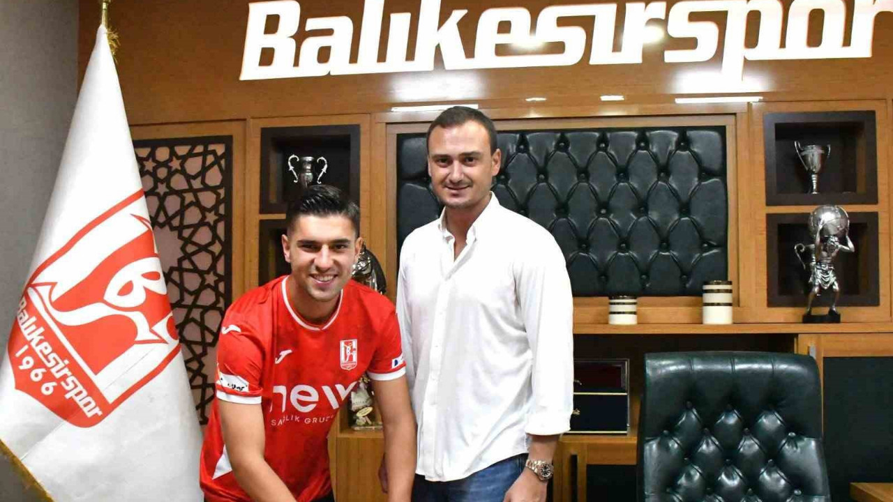 Fenerbahçe'de forma giyen Ahmet Necat Aydın Balıkesirspor'da