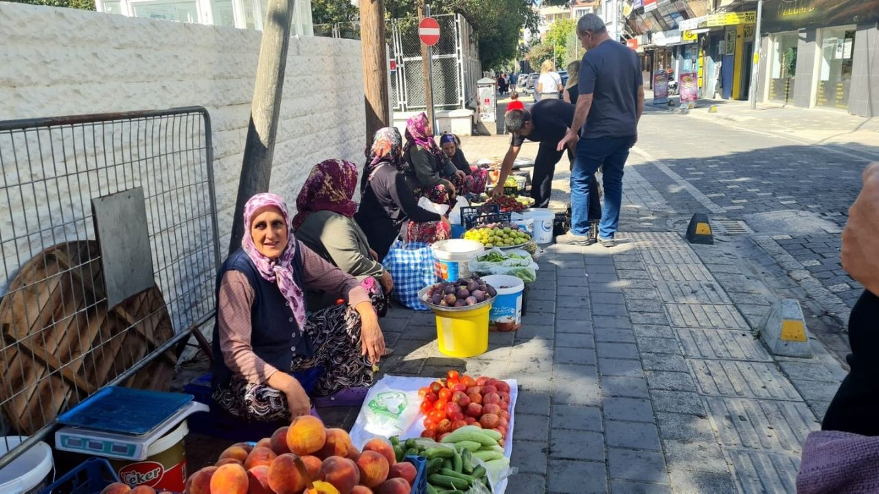 Onlar Sadece Satıcı Değil, Edremit Kültürünün Bir Parçası
