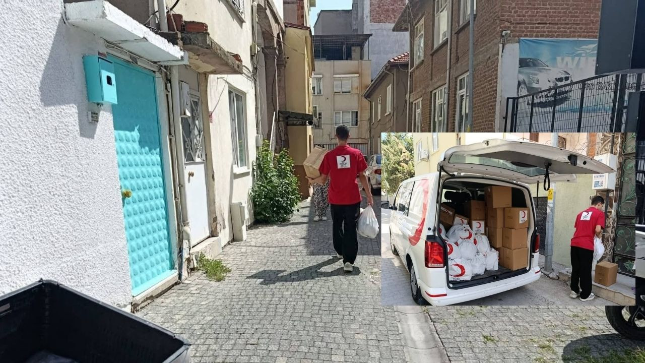 Edremit Kızılay'dan İhtiyaç Sahiplerine Kapı Kapı Yardım