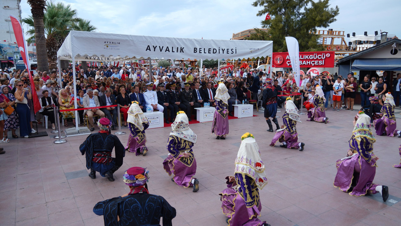 Ayvalık’ın Kurtuluşunun 103. Yılı Coşkuyla Kutlandı