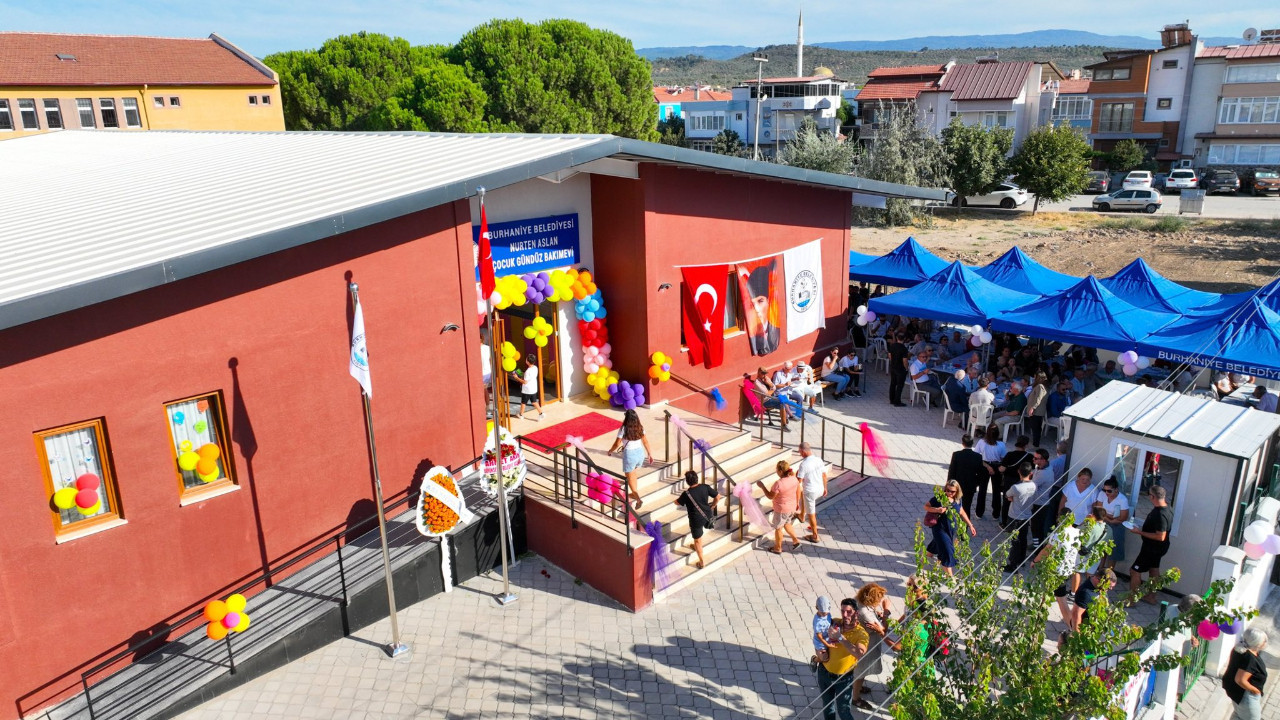 Burhaniye’ye Yeni Kreş: Nurten Aslan Çocuk Gündüz Bakımevi Açıldı