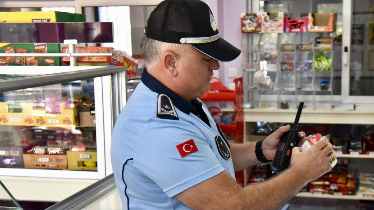 Altıeylül Zabıta Ekipleri Okul Kantin Denetimi Yapıyor