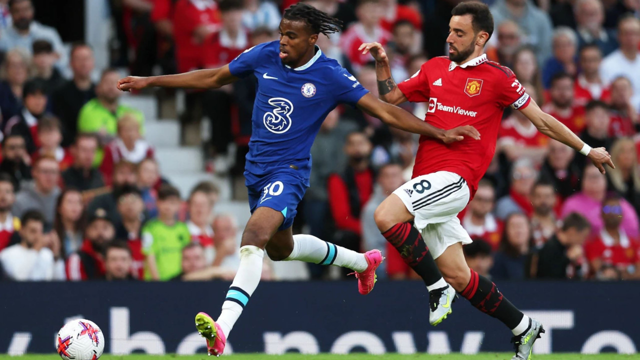 Manchester United, Chelsea’yi 2-1 mağlup etti