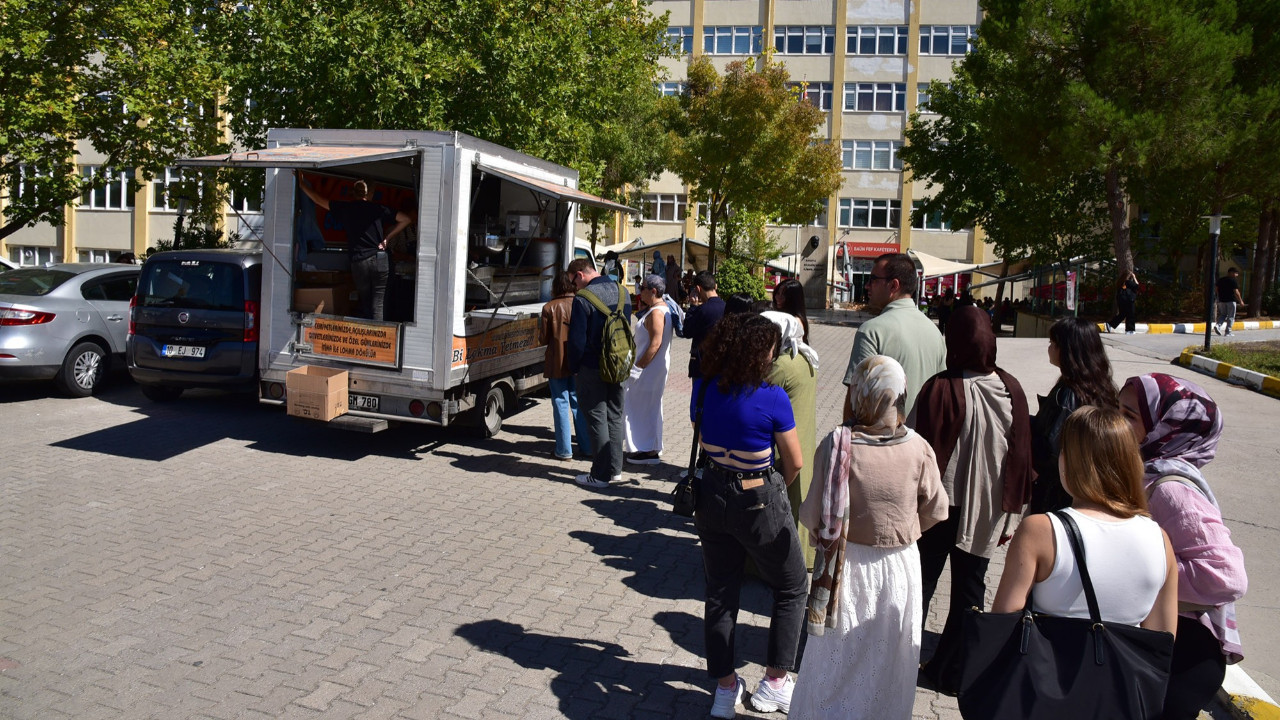Balıkesir Üniversitesi Geleneği Bozmadı