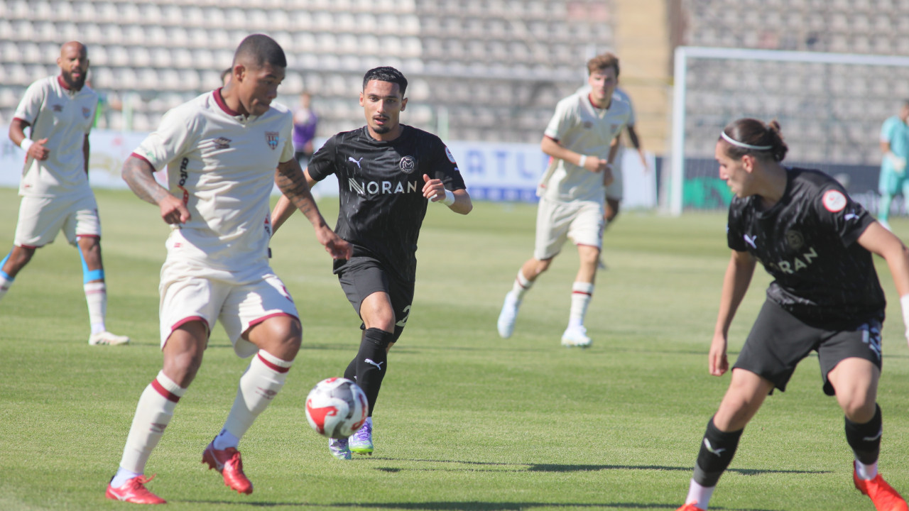 Manisa FK Bandırma’da Fırtına Gibi Esti: 4-1’lik Net Galibiyet!