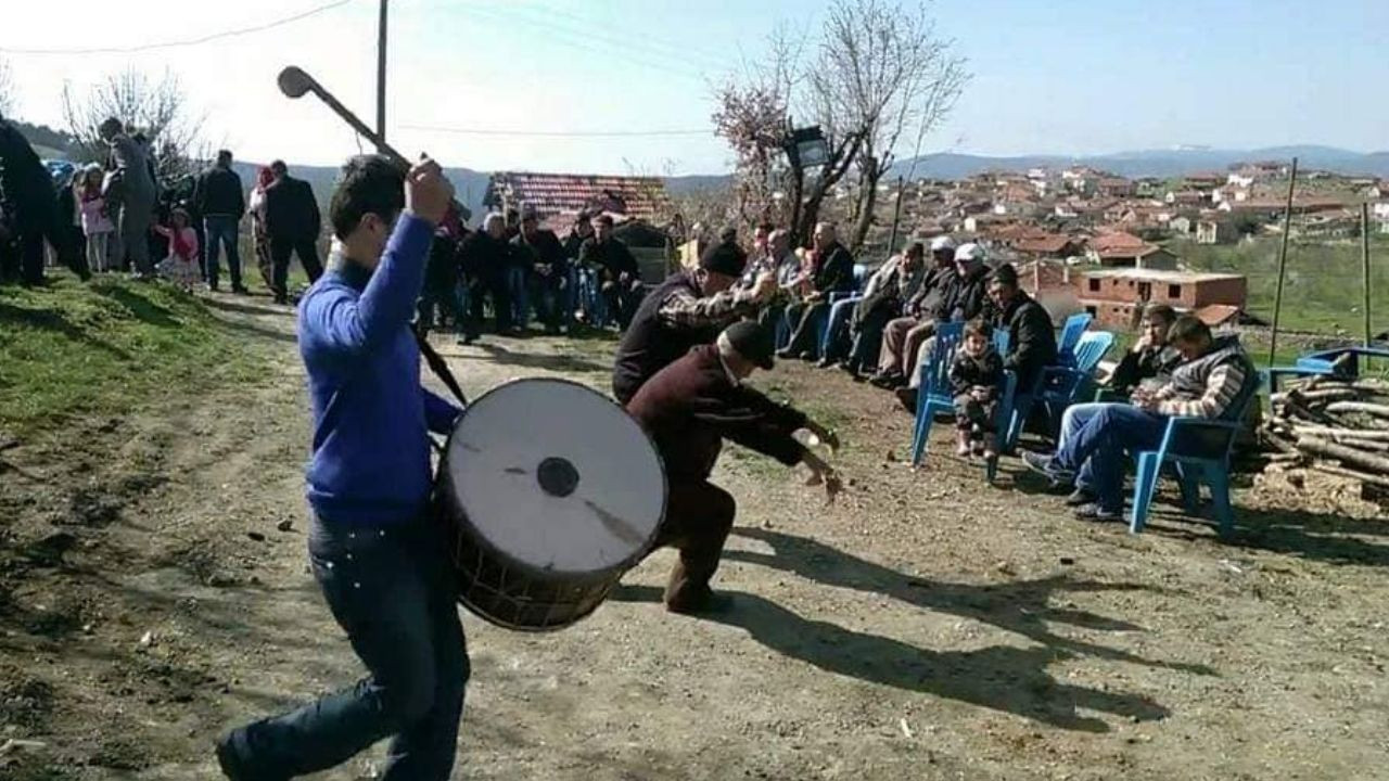 Balıkesir’de Unutulan Sıradışı Düğün Gelenekleri