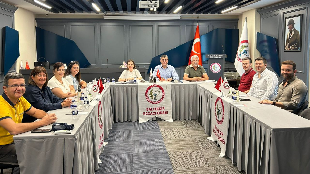 Balıkesir Eczacı Odası’ndan Fazla Mesai İddialarına Sert Tepki