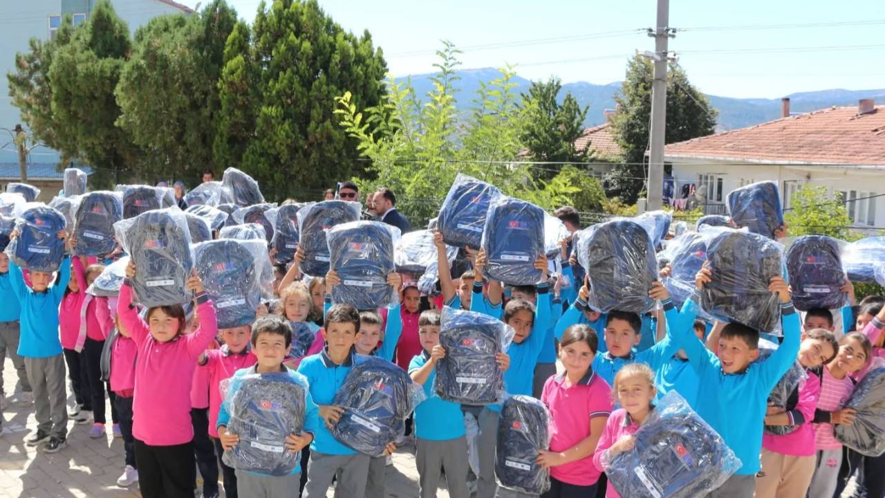 Depremzede Öğrencilere TKDK’dan Kırtasiye ve Eğitim Desteği
