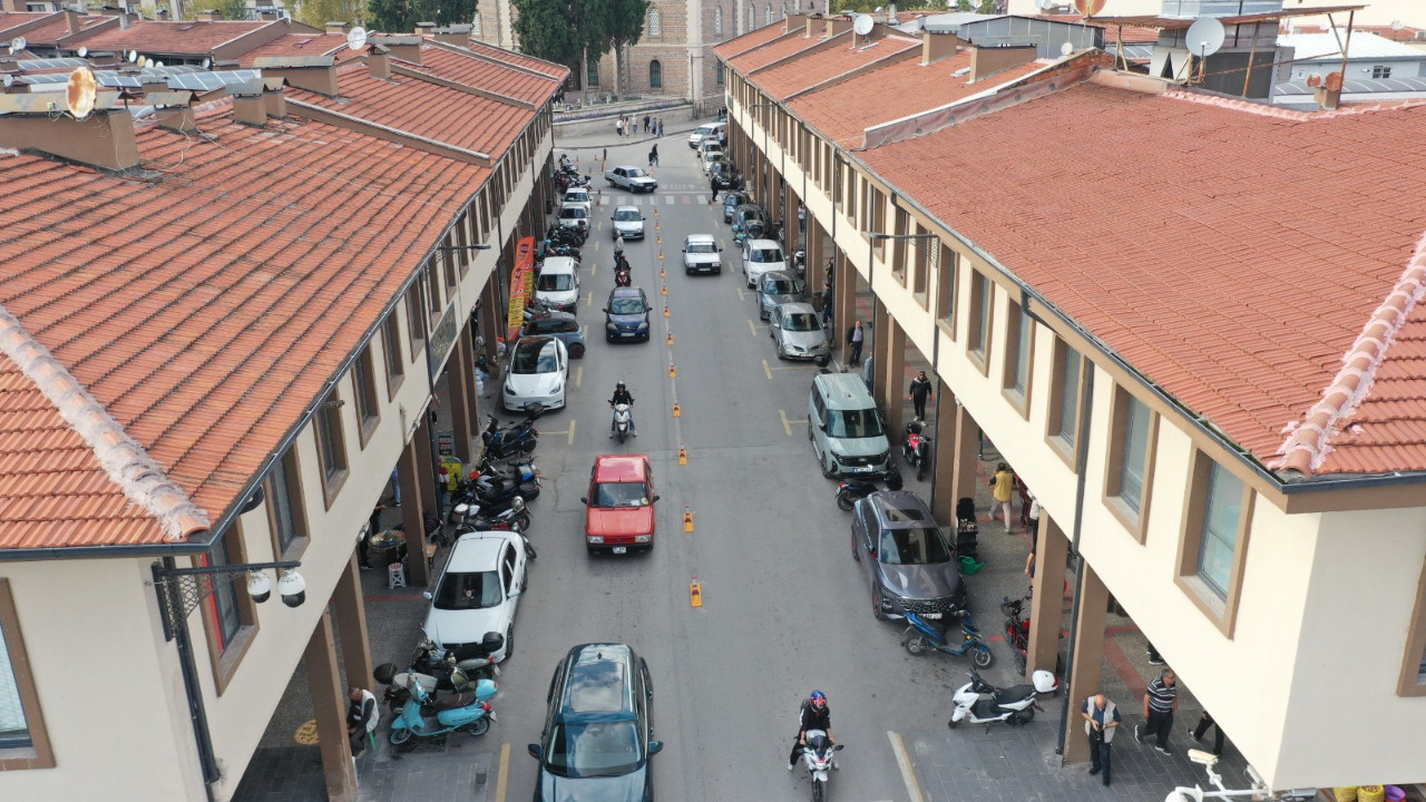 Balıkesir Trafiğinde Çift Sıra Park Sorununa Çözüm