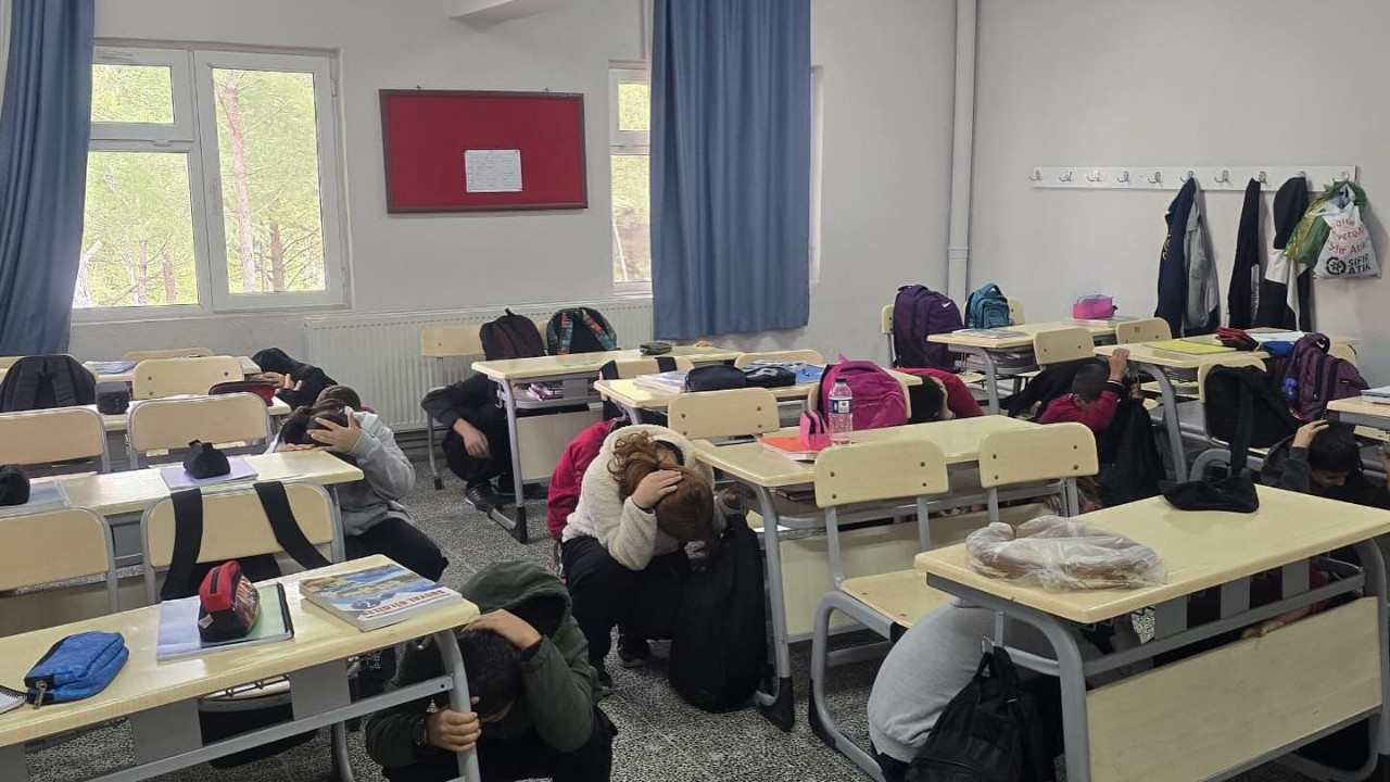 Balıkesir’de Tüm Okullarda Eş Zamanlı Afet Tatbikatı